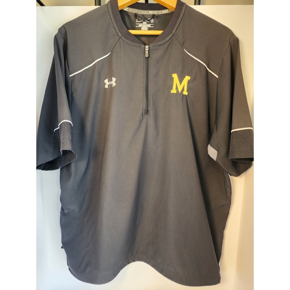 Under Armour Michigan Wolverines Mens Large 1/4 Zip Short Sleeve Windshirt Gray